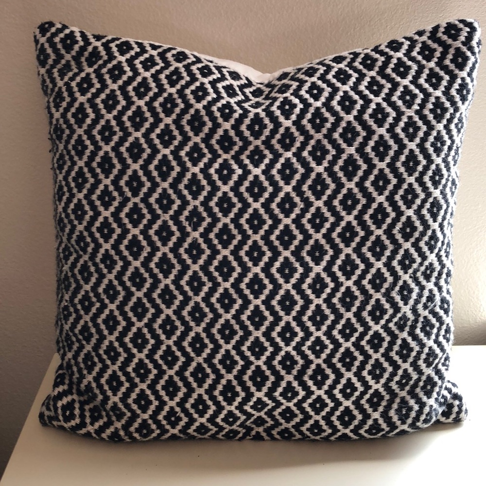 Black & White Aztec Decorative Pillow